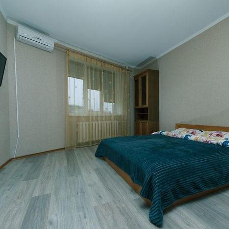 Appartement Ахматовой 45 à Kiev Extérieur photo